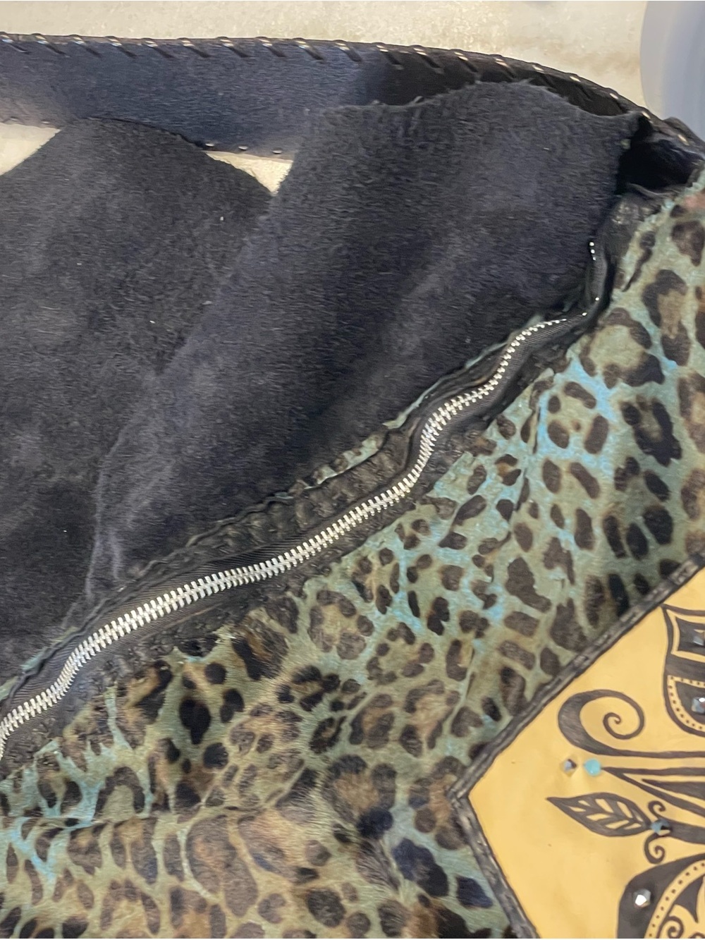 Handcrafted Teal Leopard Leather Shoulder Bag with Embossed Pocket - Picture 3 of 16